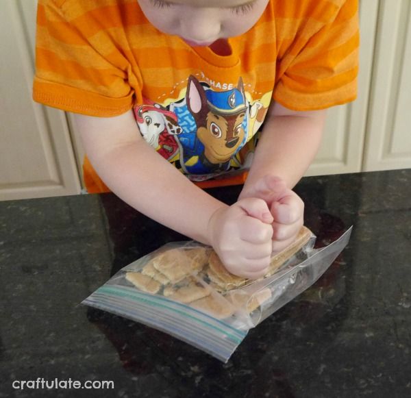 Rocky Road Brownies - a delicious recipe to make with kids!