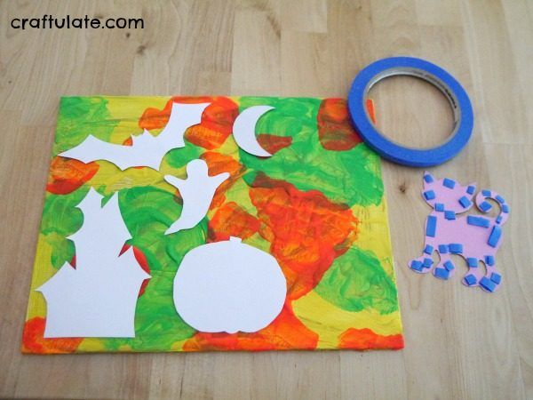 Glowing Halloween Wall Art for Kids to Make - this looks so effective!