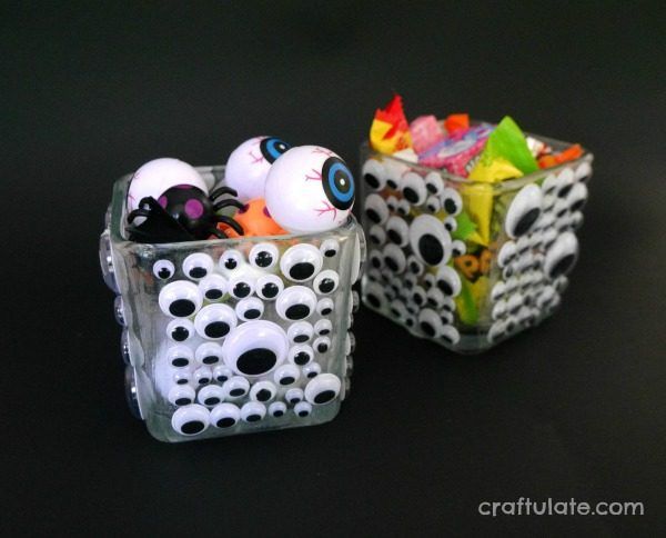 5 Halloween Crafts to Make With Googly Eyes - Living Locurto