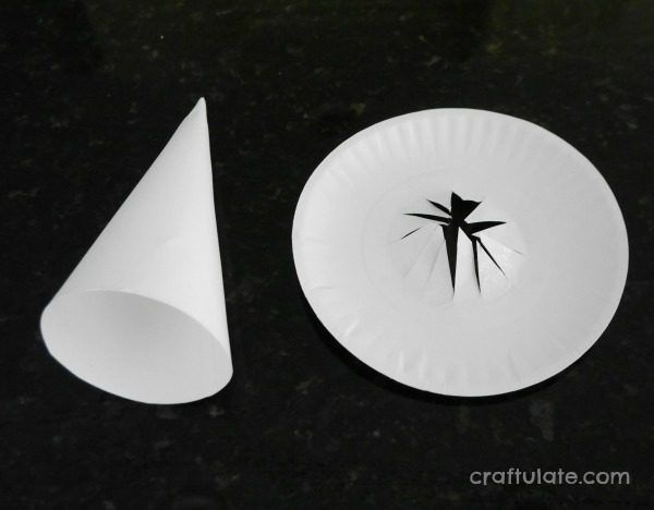 Paper Plate Witch Hat - a fun Halloween craft for kids!