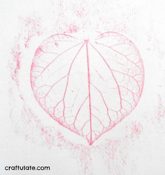 Redbud Leaf Hearts - a natural art project for kids!