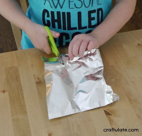 Rocket Art for Kids - kids can whooosh into space with this cool art project!