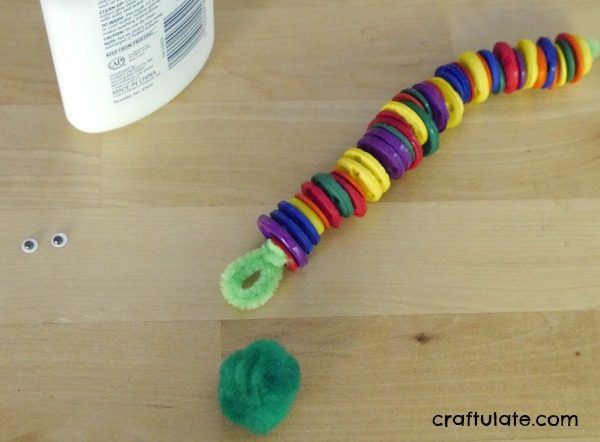 Fine Motor Button Snake - a cute activity for kids that works on fine motor skills