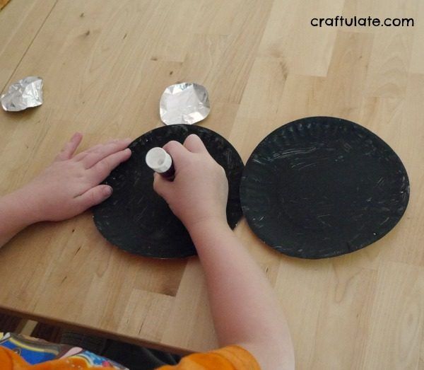 Paper Plate Monster Truck Craft - a fun craft for kids to make!