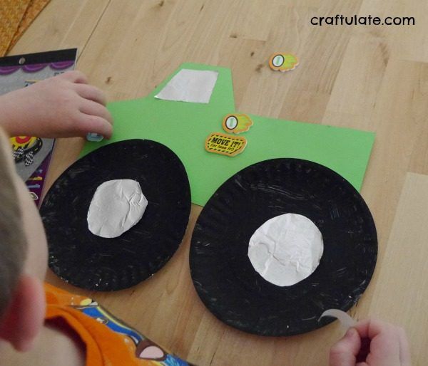 Paper Plate Monster Truck Craft - a fun craft for kids to make!