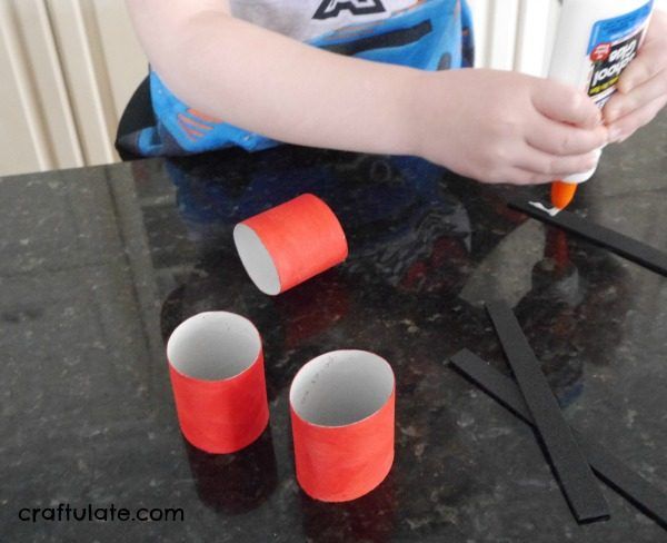 Santa Napkin Rings - a cute Christmas craft for kids to make