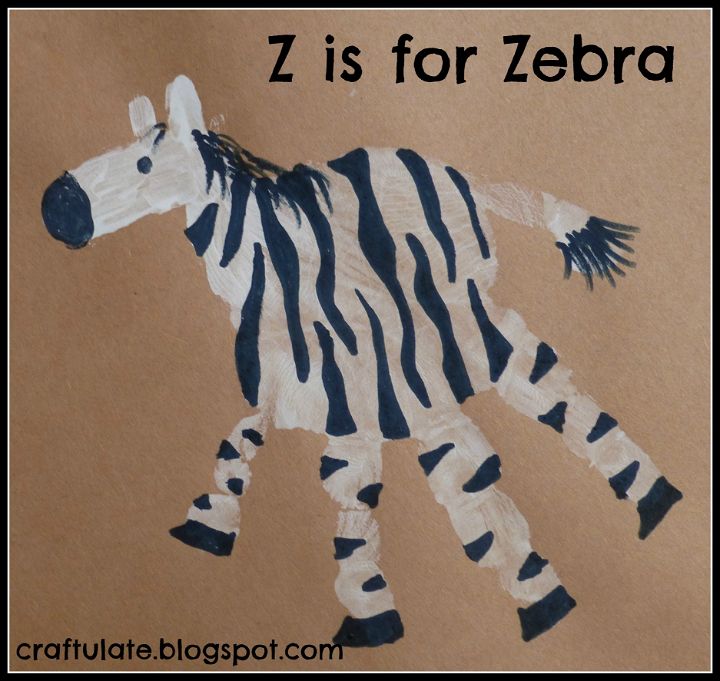 27+ Handprint and Footprint Art Ideas - such a fun way to make memories with the kids!