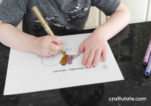 Animal ABC Art Book - kids will love this fun art activity!