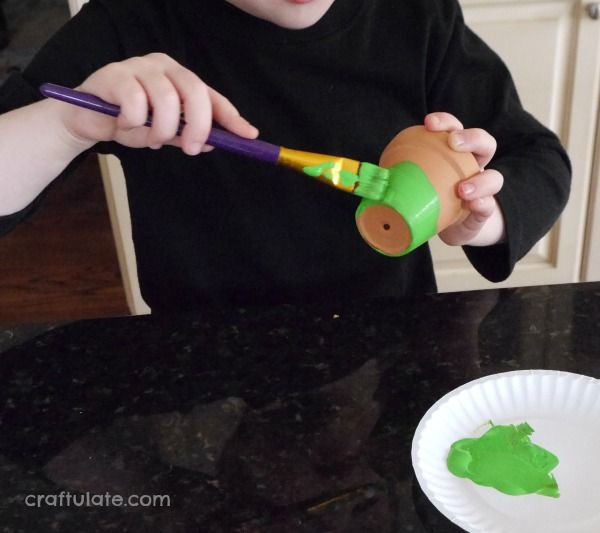 Color Block Painted Plant Pots - kids can help with this craft!