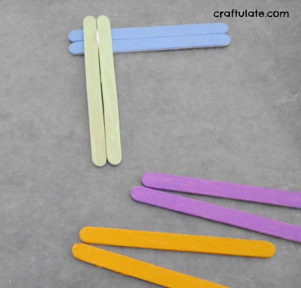 Craft Stick Photo Frames - a fun kids craft