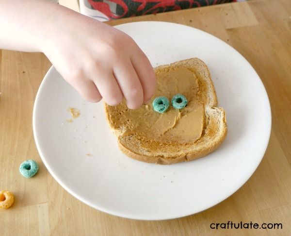 Cereal Art on Toast - a fun way to create edible art with kids!