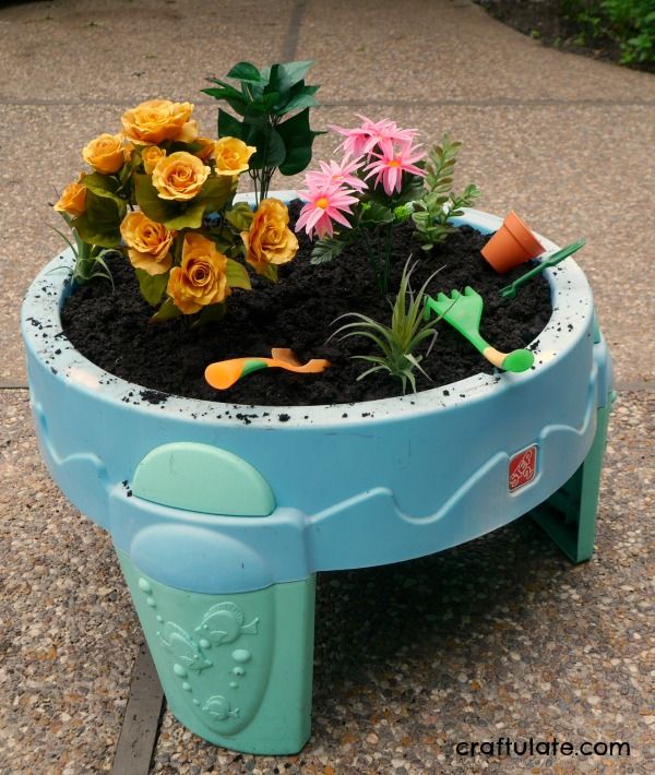 Gardening Sensory Bin - a fun activity for kids to explore and discover!