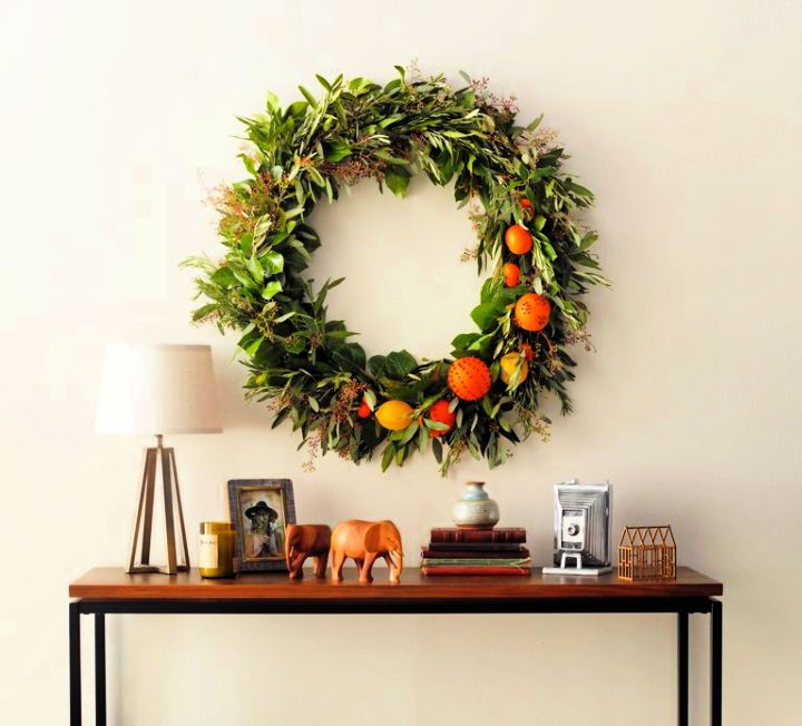 How to Make a Citrus Wreath