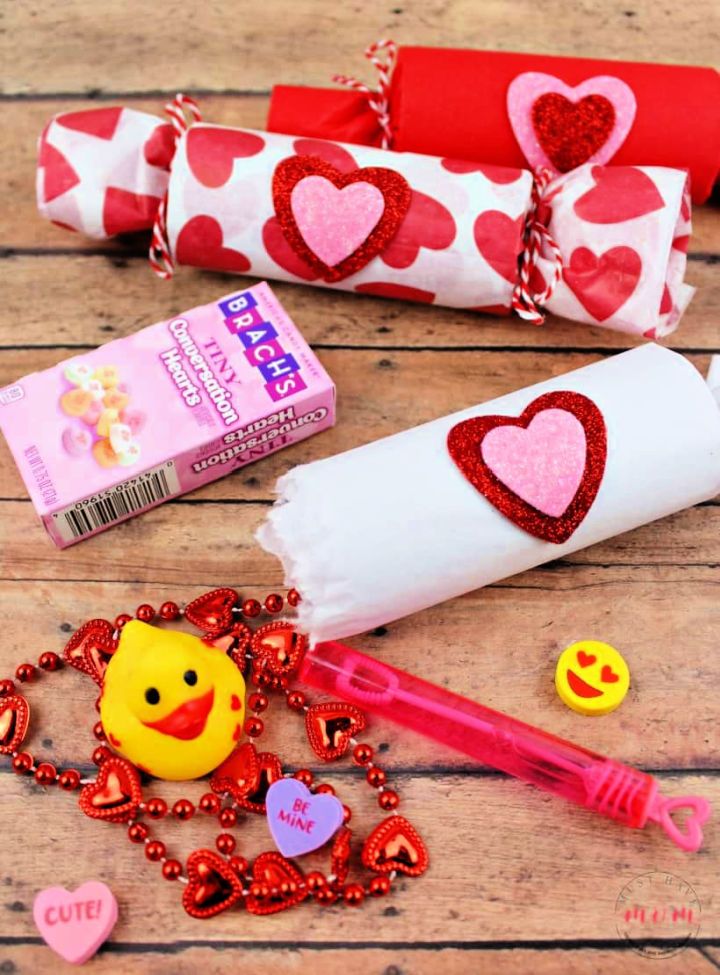 DIY Valentine’s Day Treat Poppers
