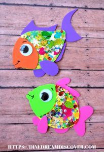 25 Fun Ocean Crafts and Art for Kids of All Ages - Craftulate