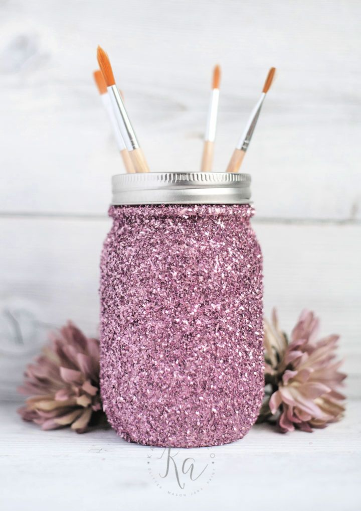 DIY Glitter Mason Jar Tutorial