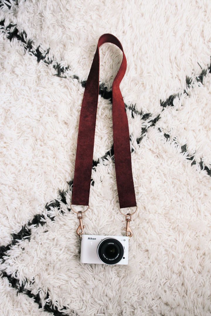 Easy DIY leather camera strap tutorial and Leather Hide Store giveaway /  Create / Enjoy