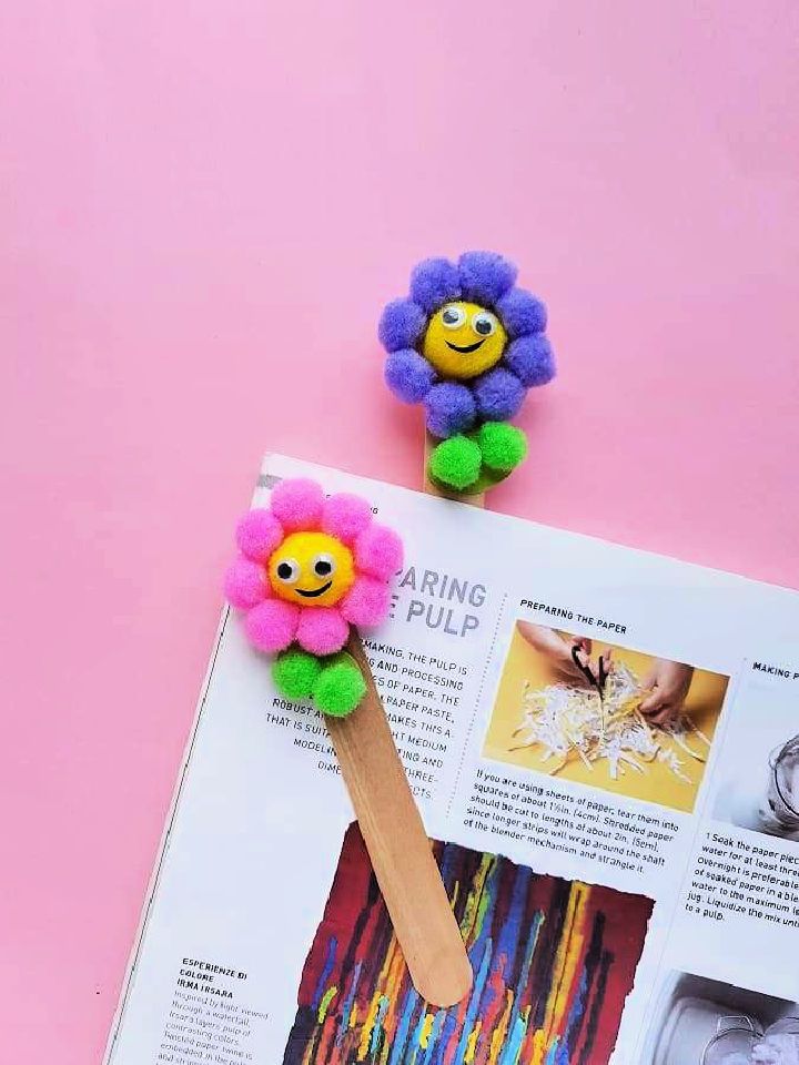 DIY Pom Pom Flower Bookmark