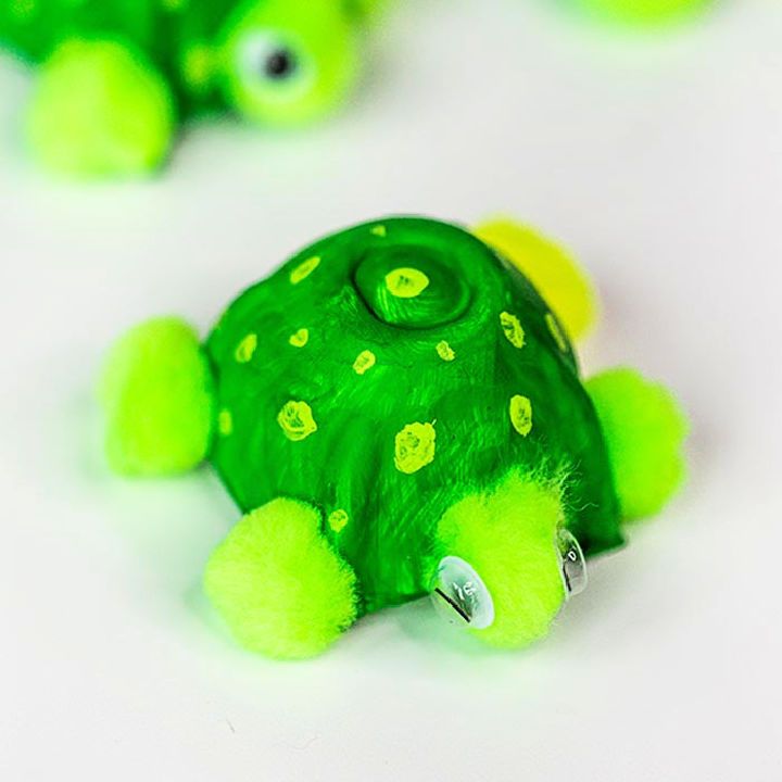 Easy DIY Egg Carton Turtle Craft