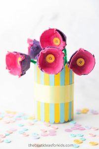 25 Egg Carton Crafts and Art Projects for Kids - Craftulate