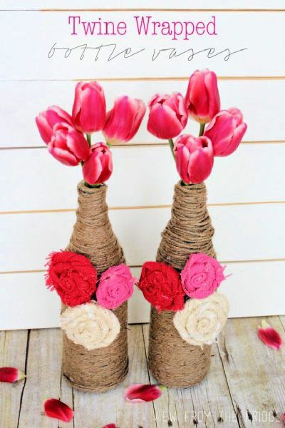25 Easy DIY Wine Bottle Crafts and Upcycling Ideas