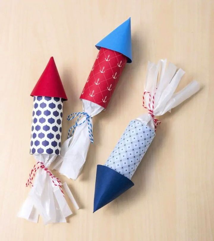 4th of July Party Rocket Favors