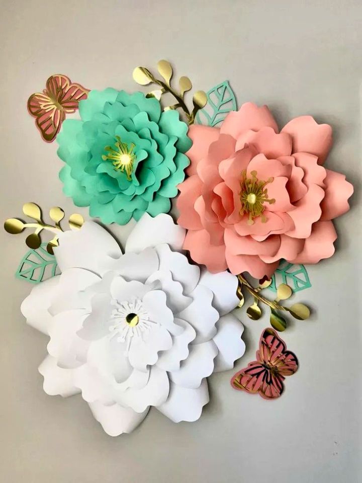 How to Make Large Paper Flowers