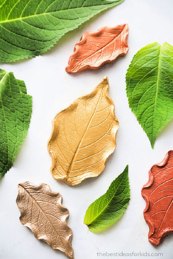 Leaf Clay Dish