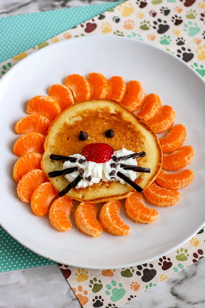 DIY Lion Pancakes