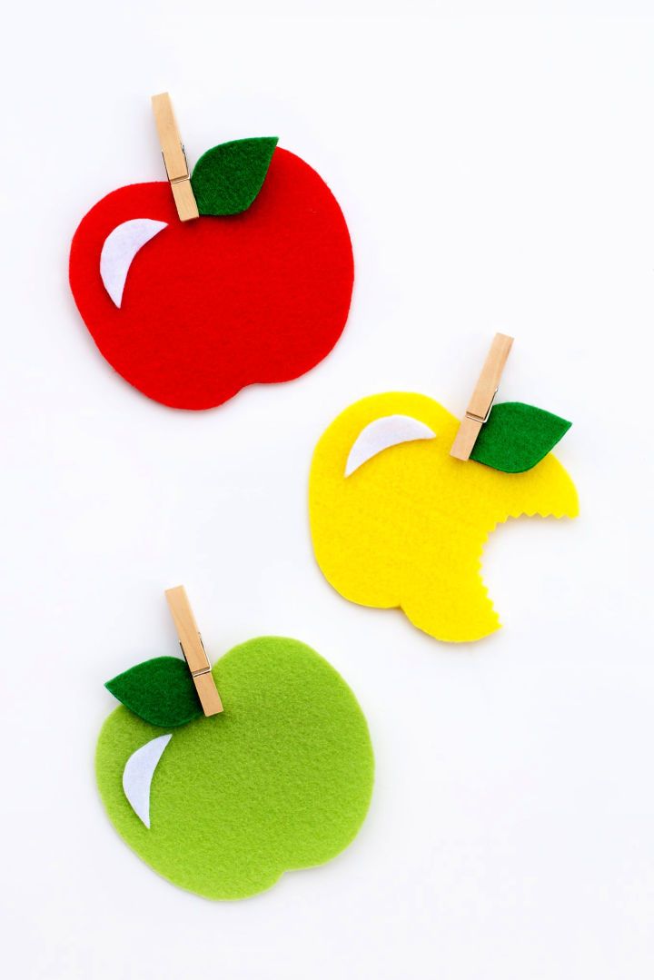 Sweet and Simple Felt Apple Craft