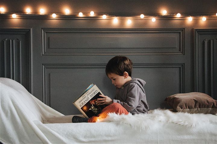 Crafting a Cozy Space to Encourage Young Readers