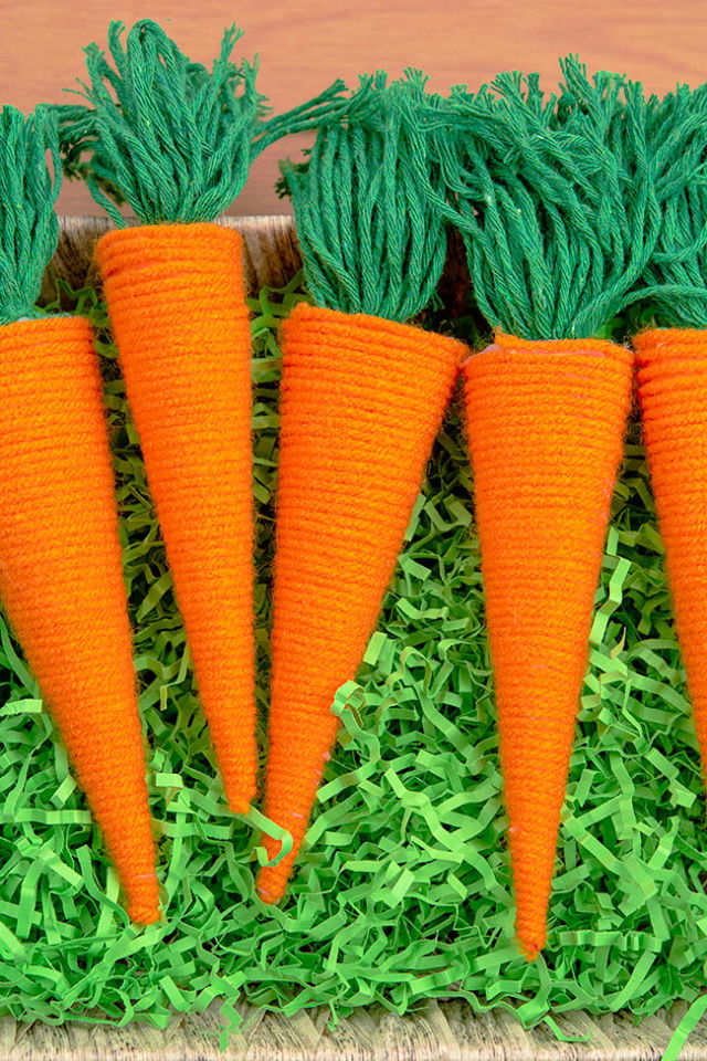 Cool DIY Yarn Carrot