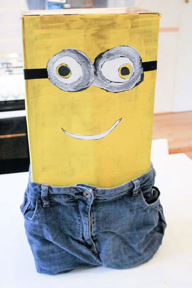 DIY Cardboard Box Minion