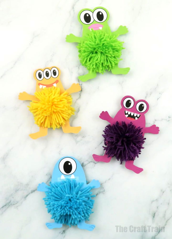 DIY Yarn Monsters With Pom Poms