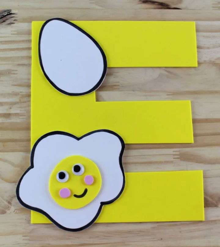 Easy DIY E is for Egg