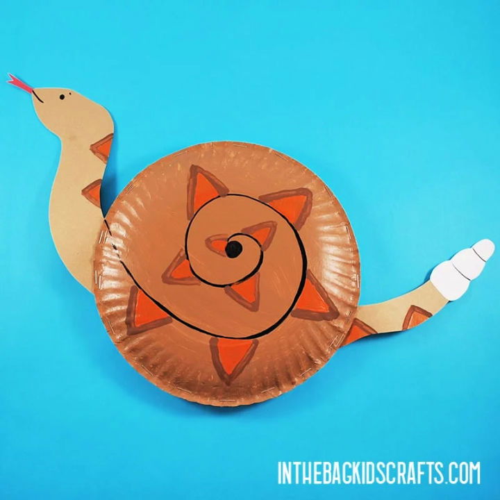 How to Do Paper Plate Snake