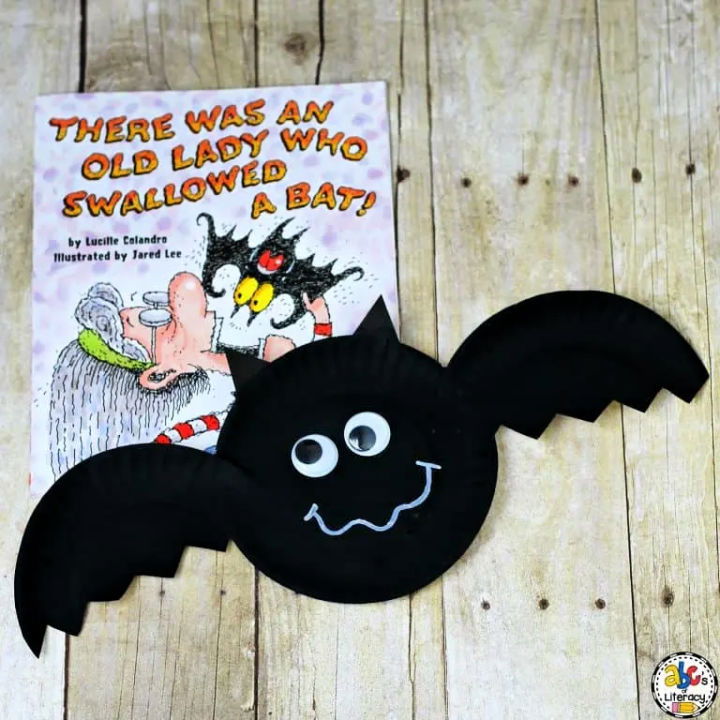 Paper Plate Bat Craft